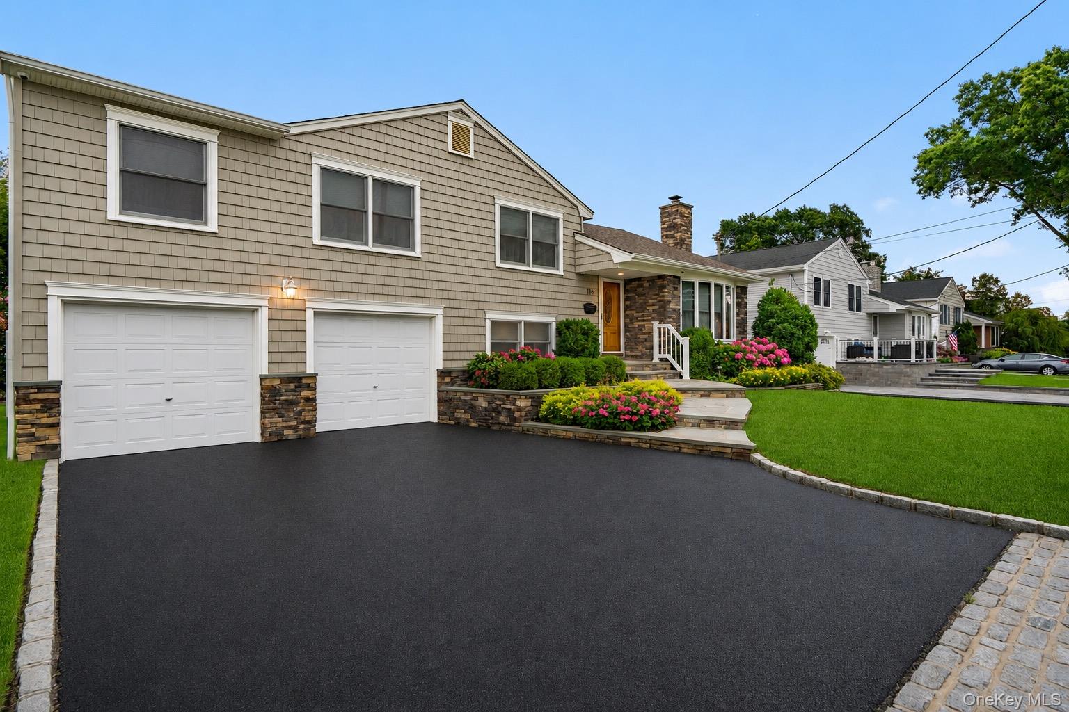 118 Chester Avenue – For Sale photo 2