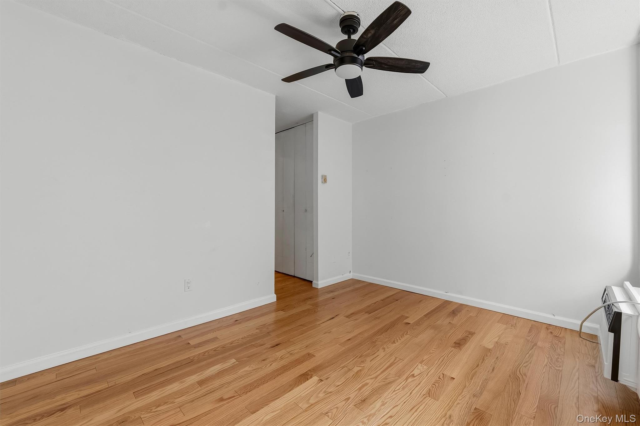 130 Colonial Parkway, Unit 3L photo 30