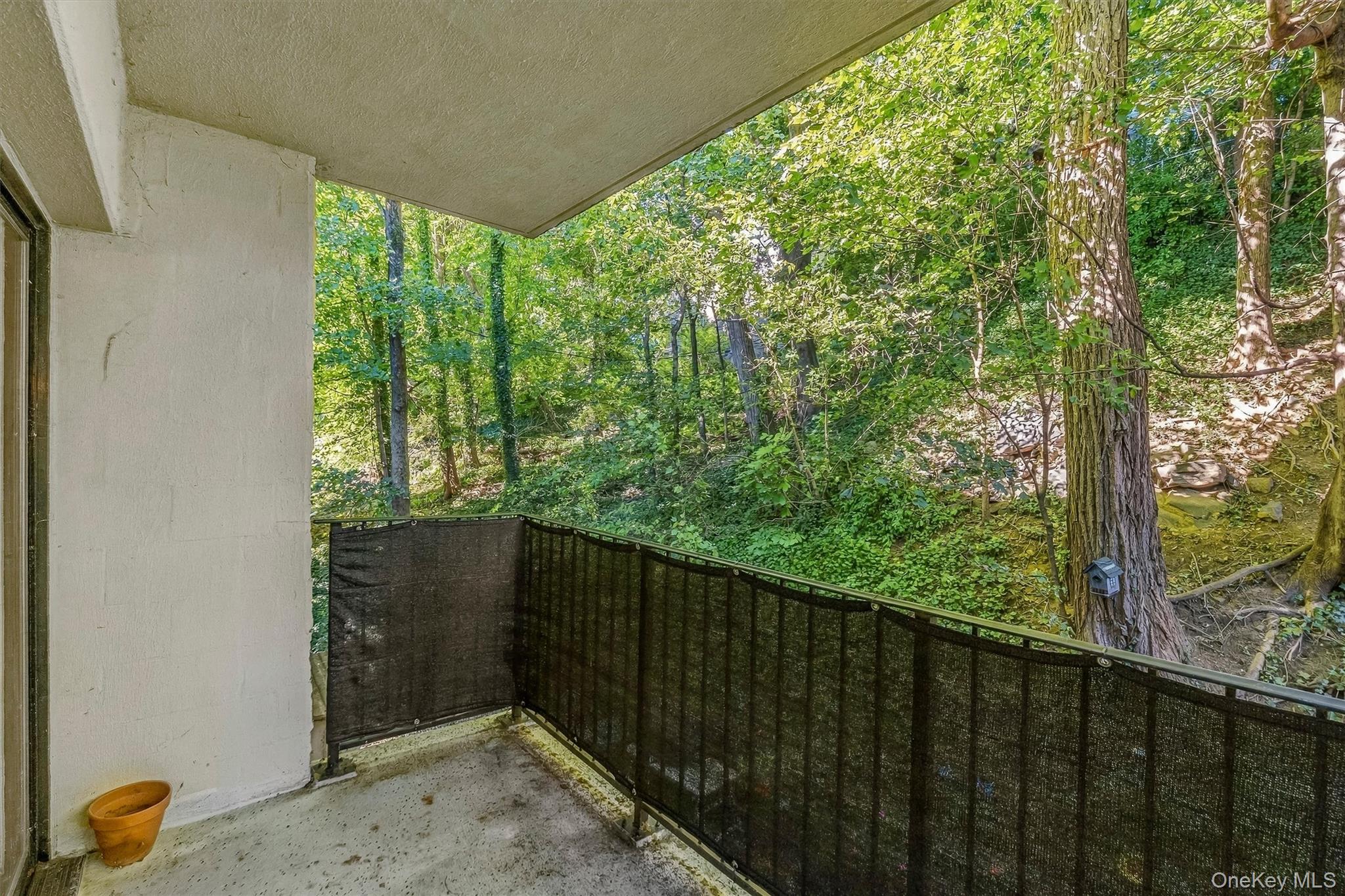 130 Colonial Parkway, Unit 3L photo 33