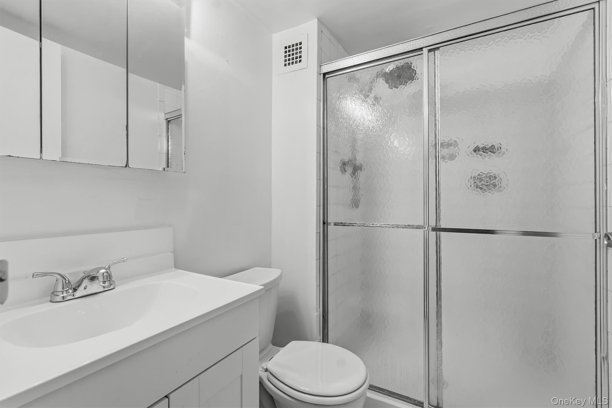 130 Colonial Parkway, Unit 3L photo 31
