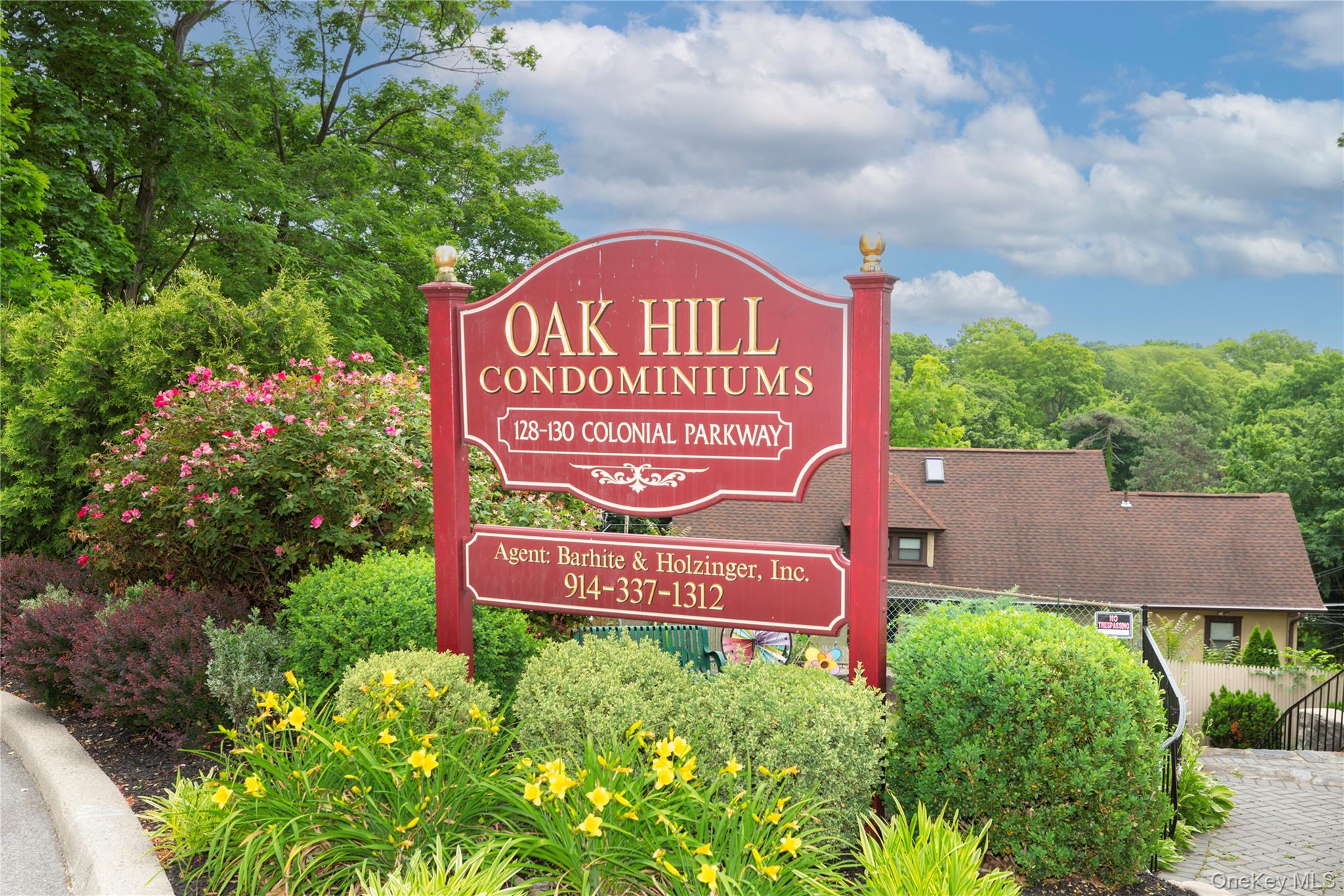130 Colonial Parkway, Unit 3L