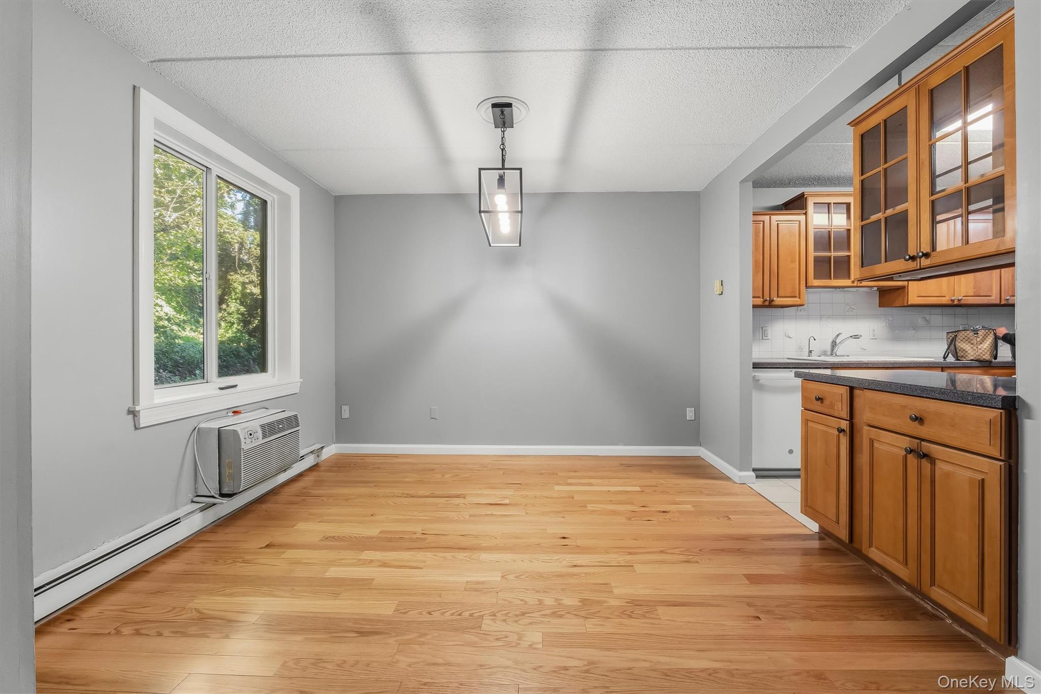 130 Colonial Parkway, Unit 3L photo 13