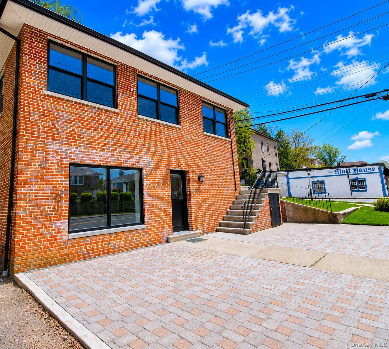 574 aka 576 Kimball Avenue, Unit 1 photo 8