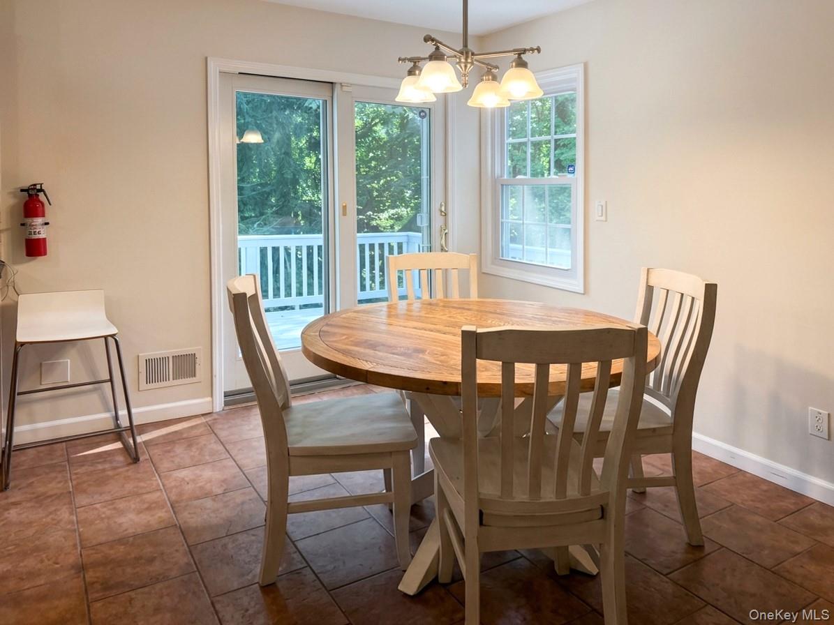 10 Forest Lane – For Rent photo 8