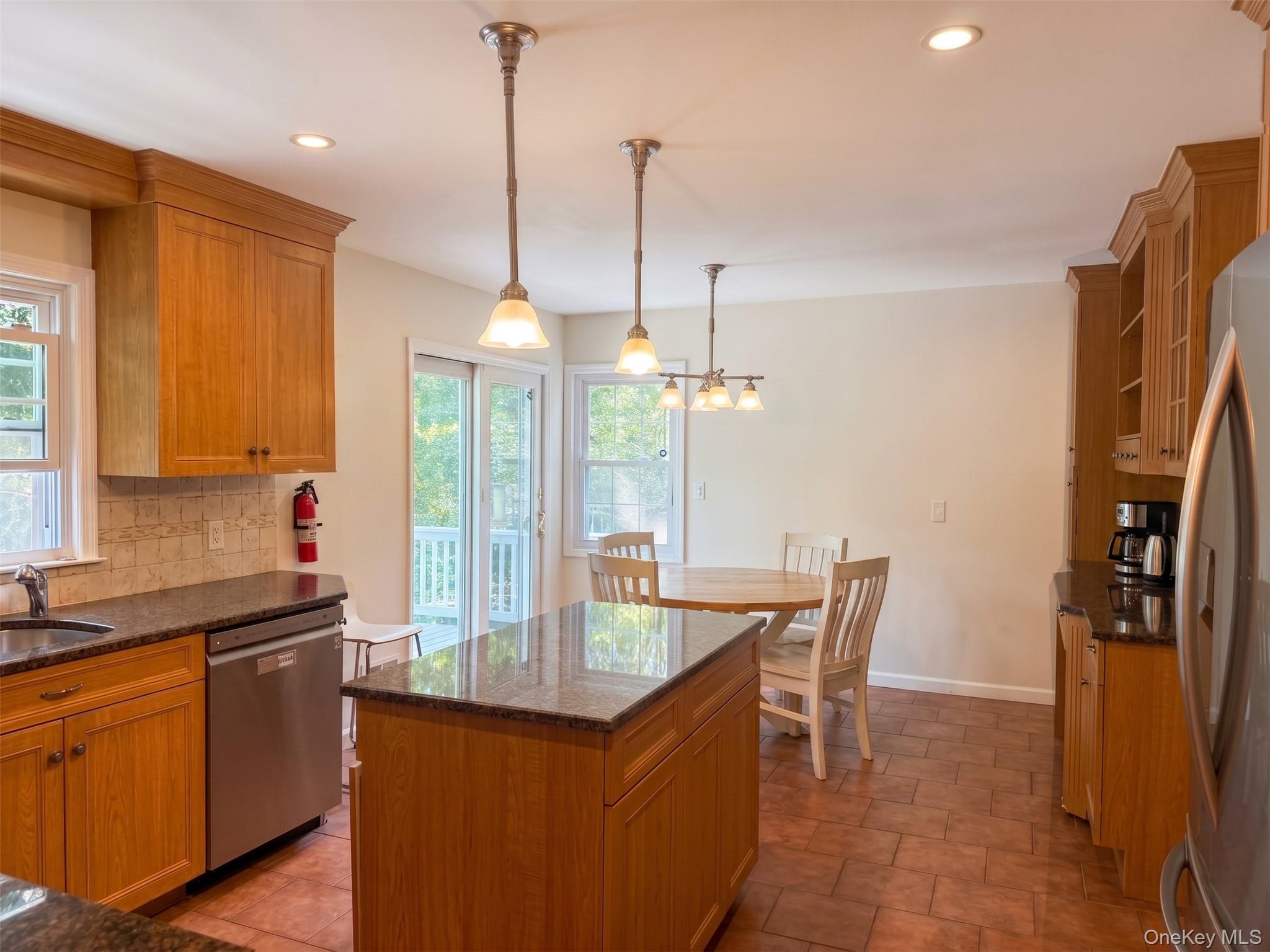 10 Forest Lane – For Rent photo 7