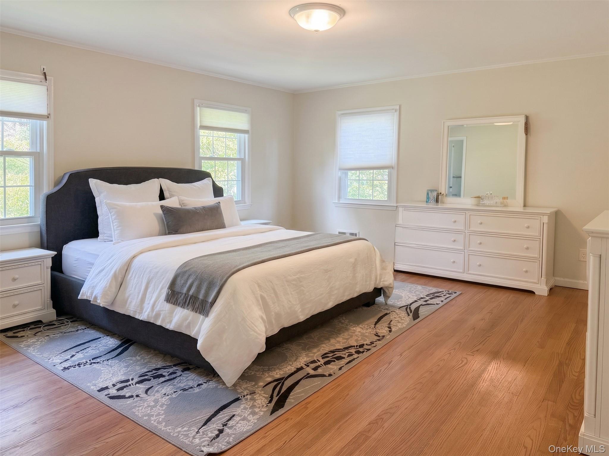 10 Forest Lane – For Rent photo 10