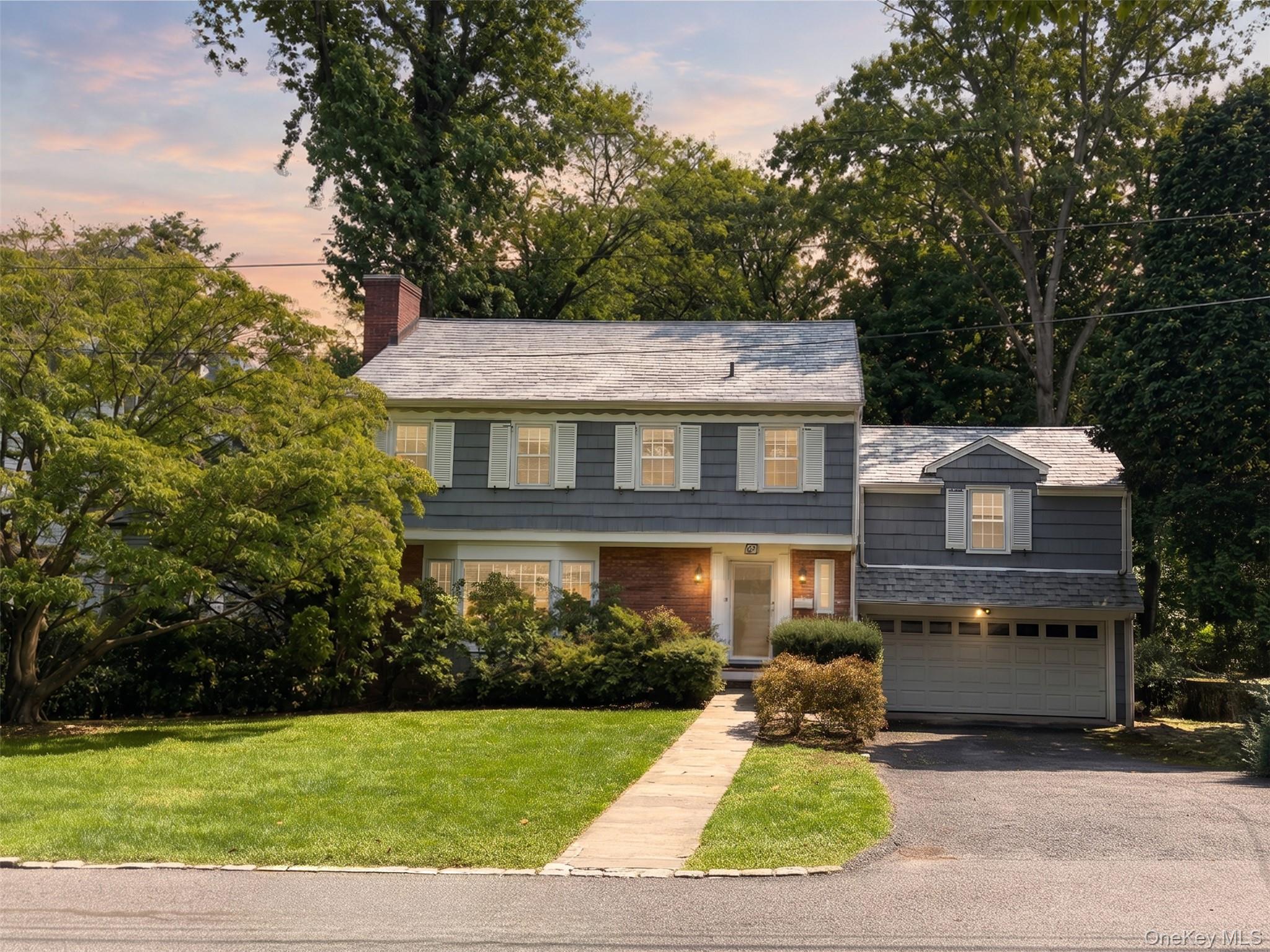 10 Forest Lane – For Rent