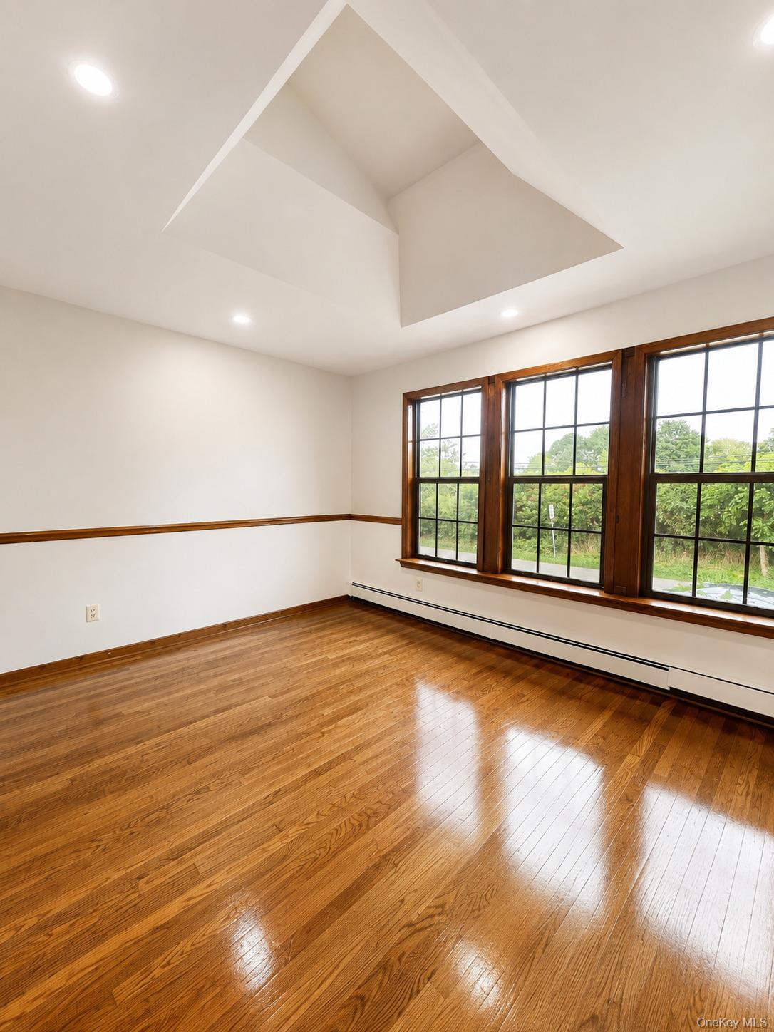 676 Bohemia Parkway – For Rent photo 2