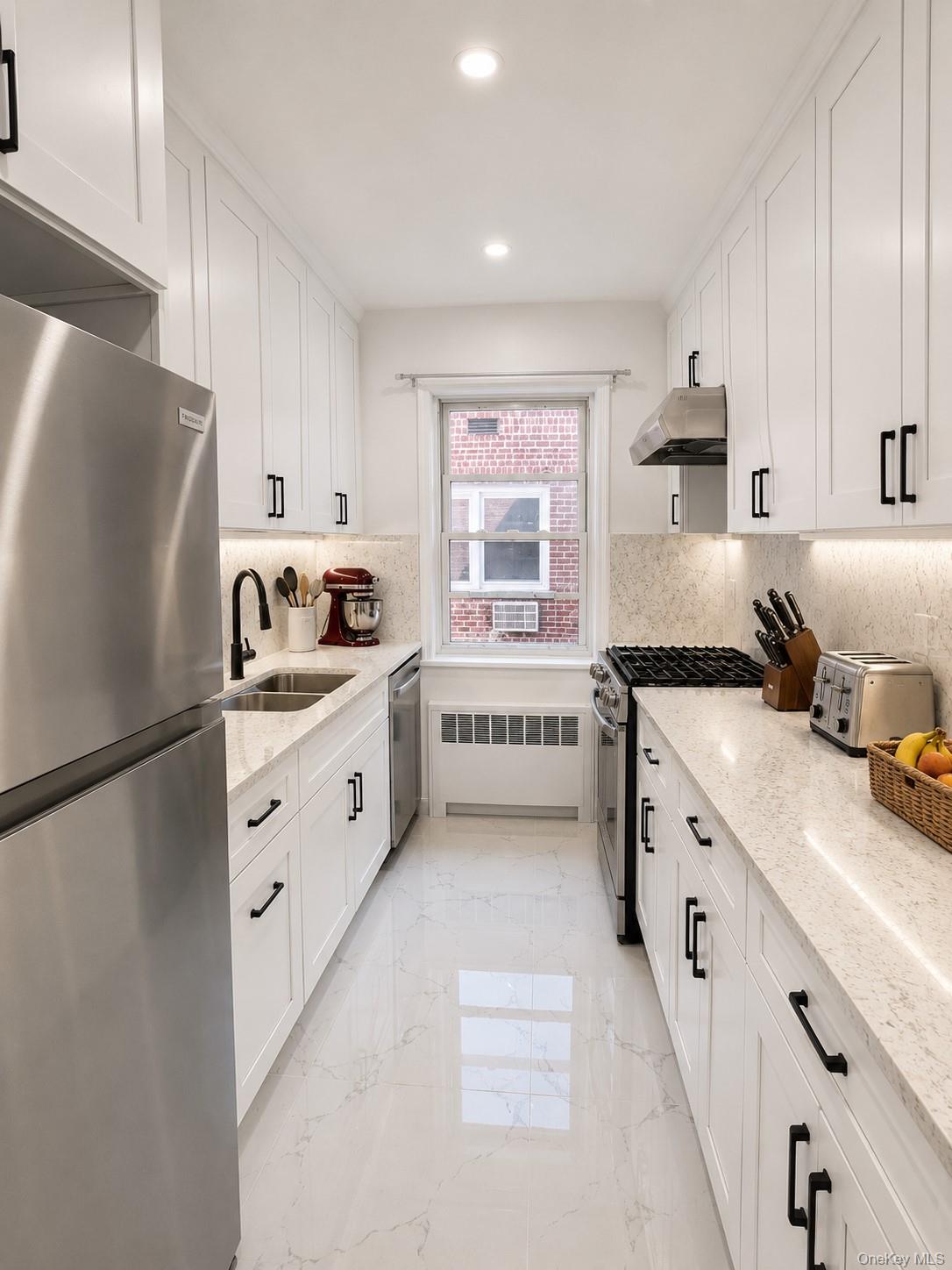 553 Central Avenue, Unit 19B photo 6