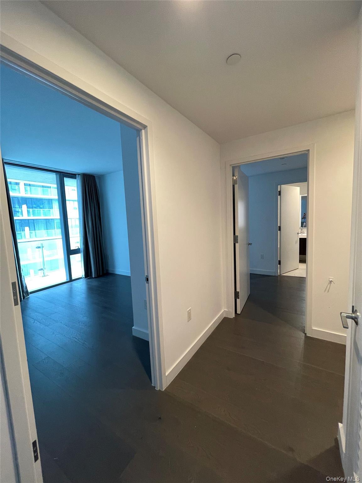 131-05 40th Road, Unit 15M photo 4