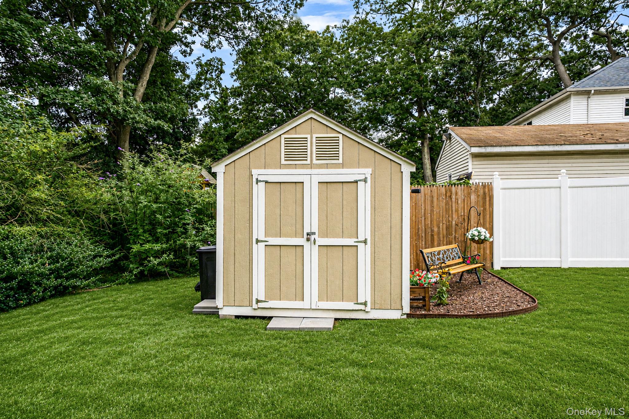 24 Alma Avenue – For Sale photo 32