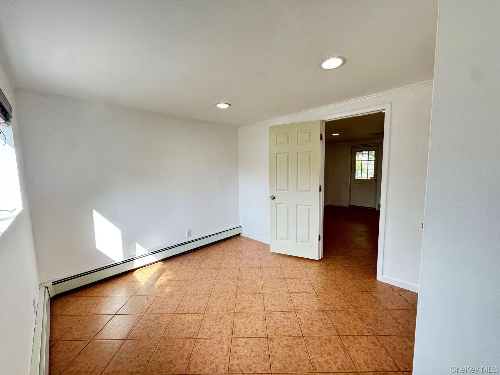 7 5th Place – For Sale photo 14