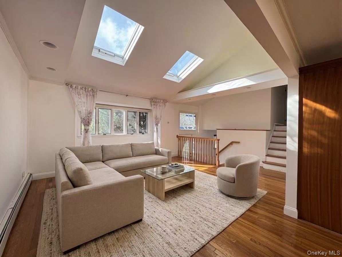 7 5th Place – For Sale photo 4