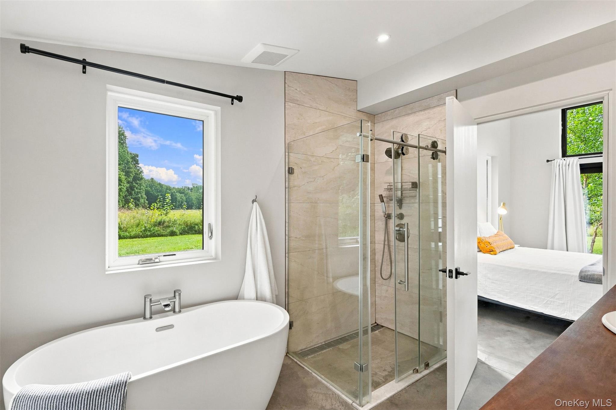 24 Silver Lane – For Sale photo 13