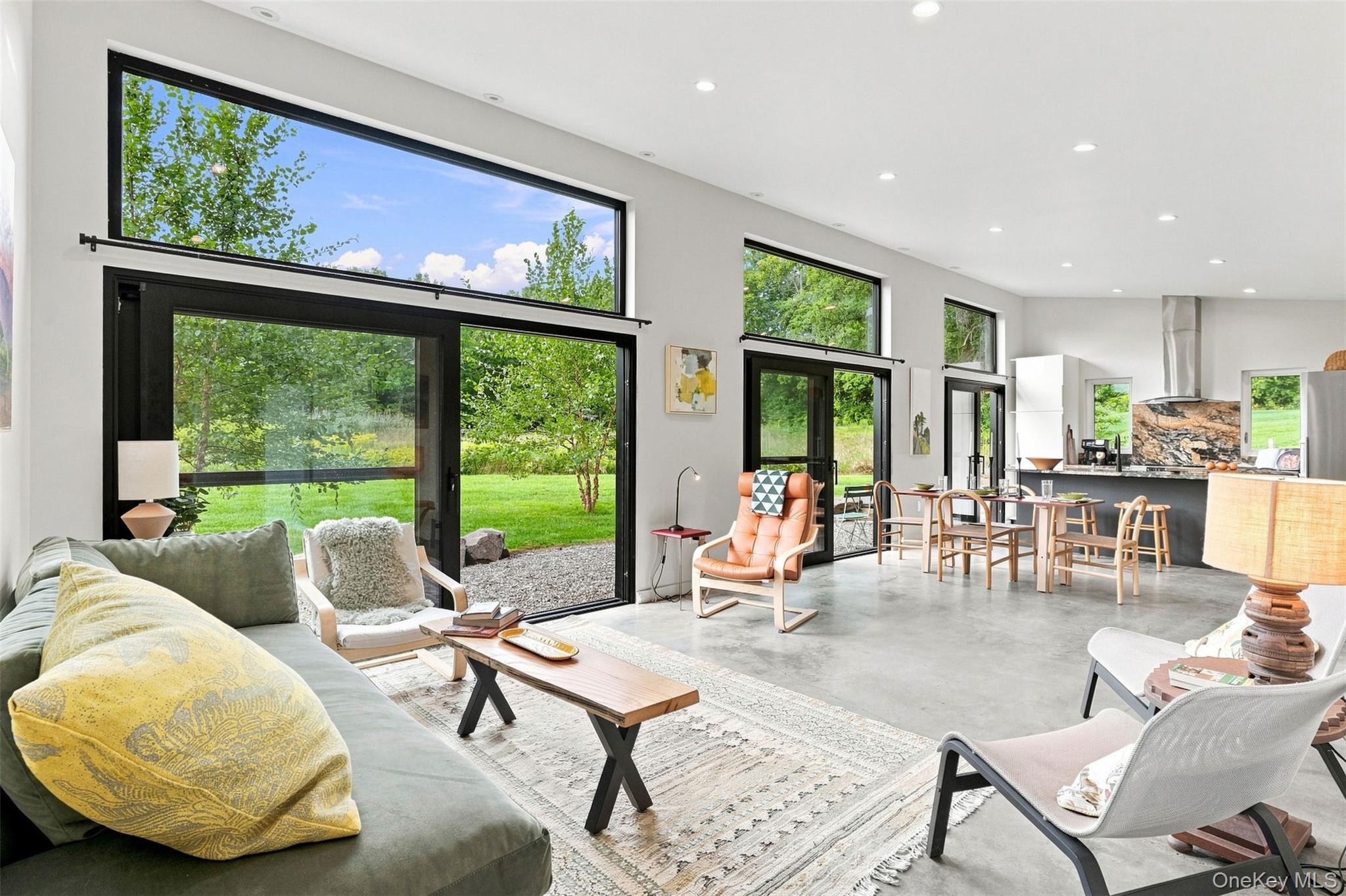24 Silver Lane – For Sale photo 9