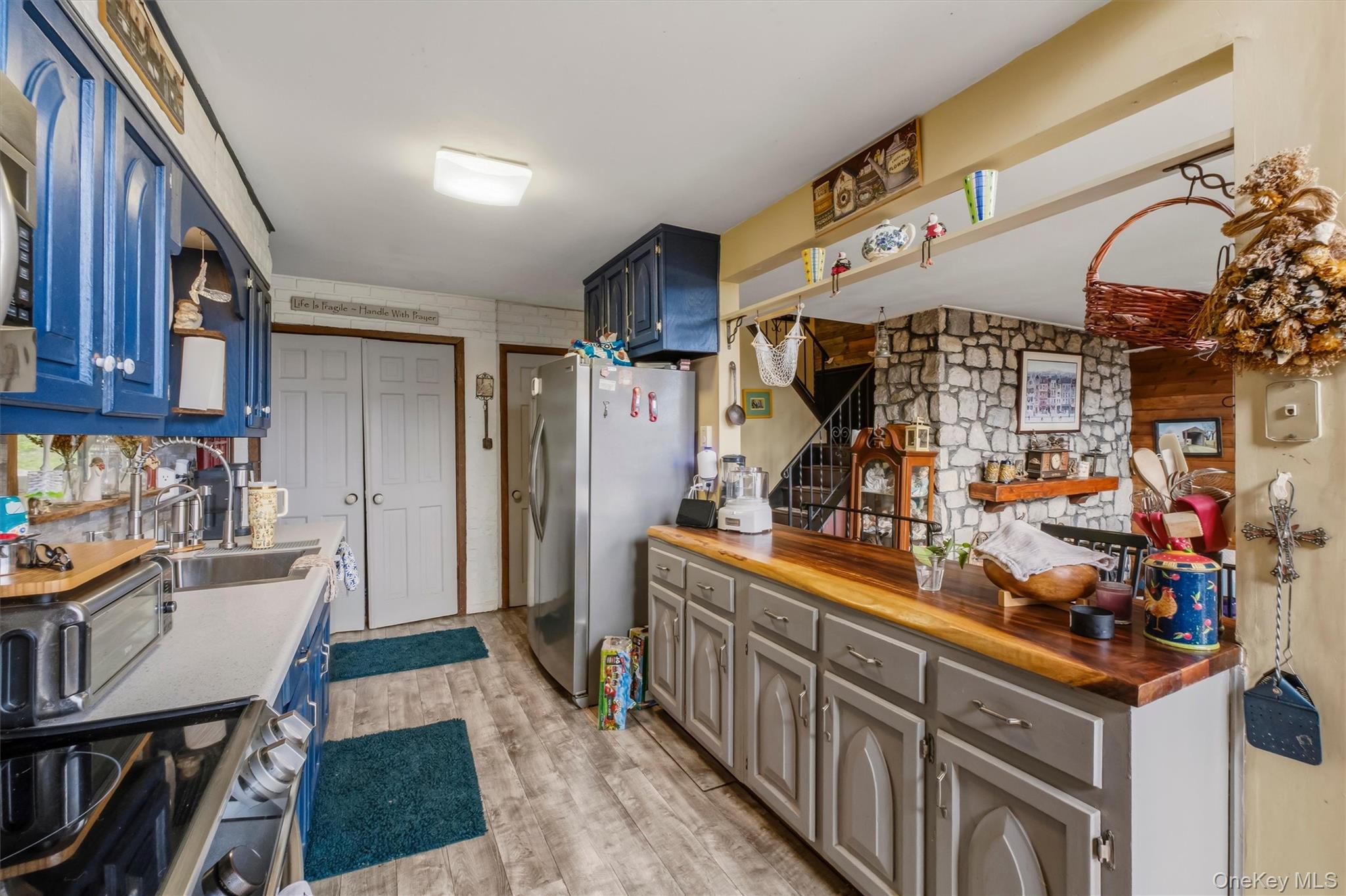 123 Stagecoach Pass – For Sale photo 13