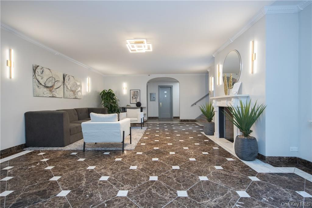 381 Broadway, Unit 1J photo 4