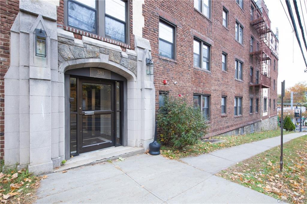 381 Broadway, Unit 1J