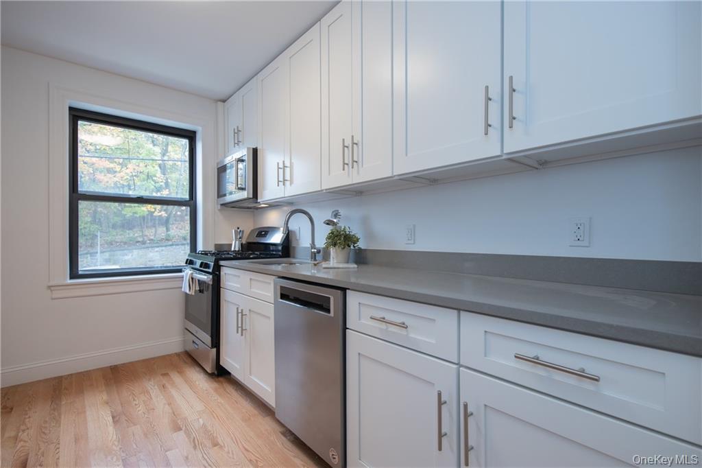 381 Broadway, Unit 1J photo 12
