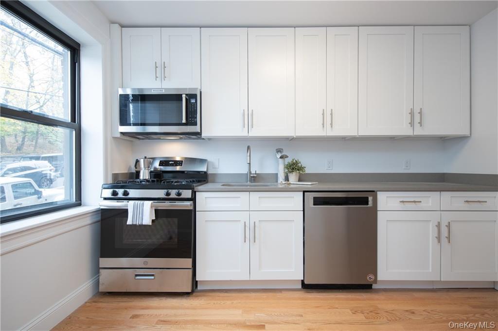 381 Broadway, Unit 1J photo 10