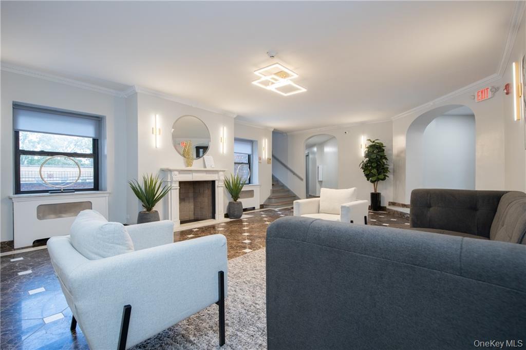 381 Broadway, Unit 1J photo 3
