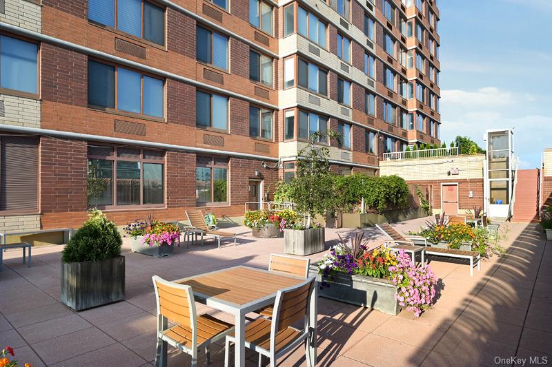 4-74 48th Avenue, Unit 14M photo 11