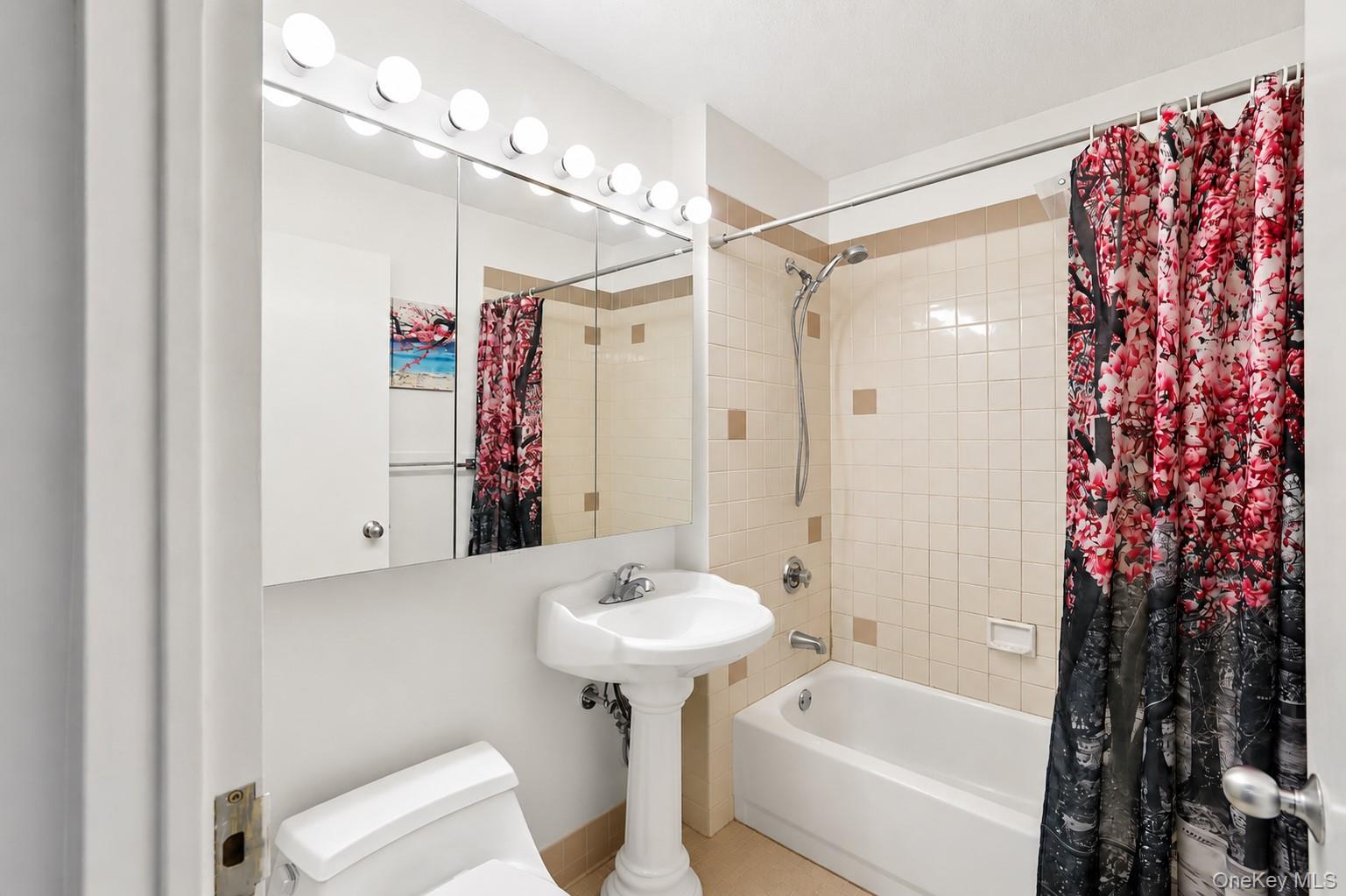 4-74 48th Avenue, Unit 14M photo 22