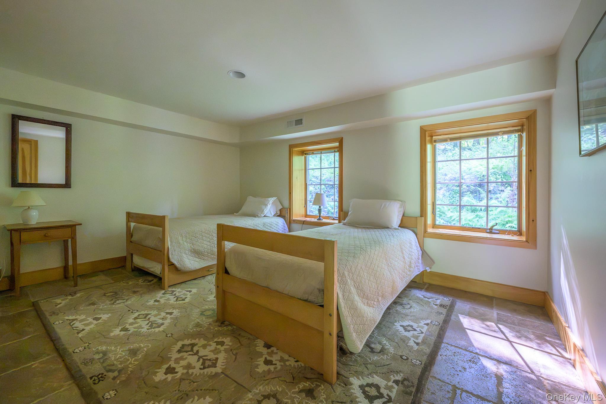 219 Roche Drive – For Sale photo 28
