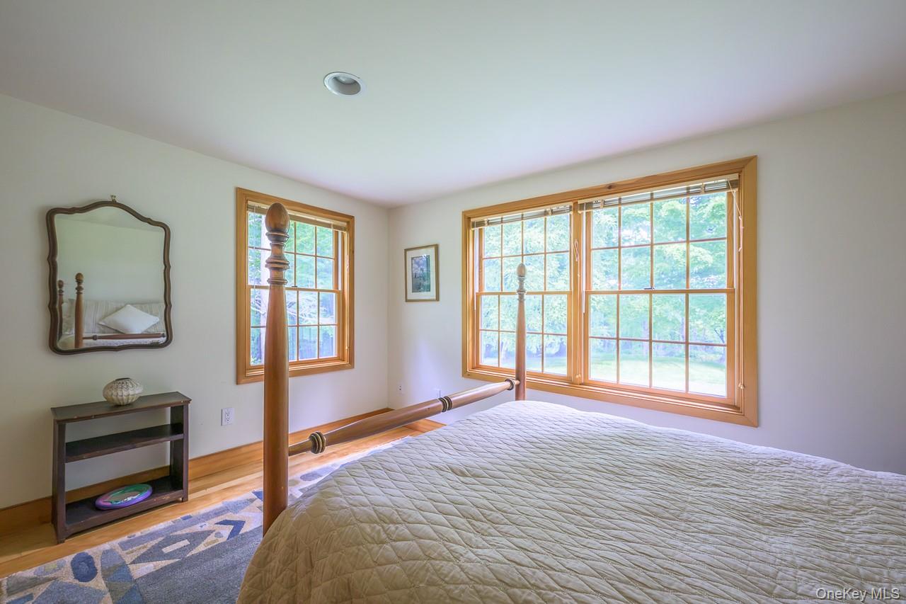 219 Roche Drive – For Sale photo 30