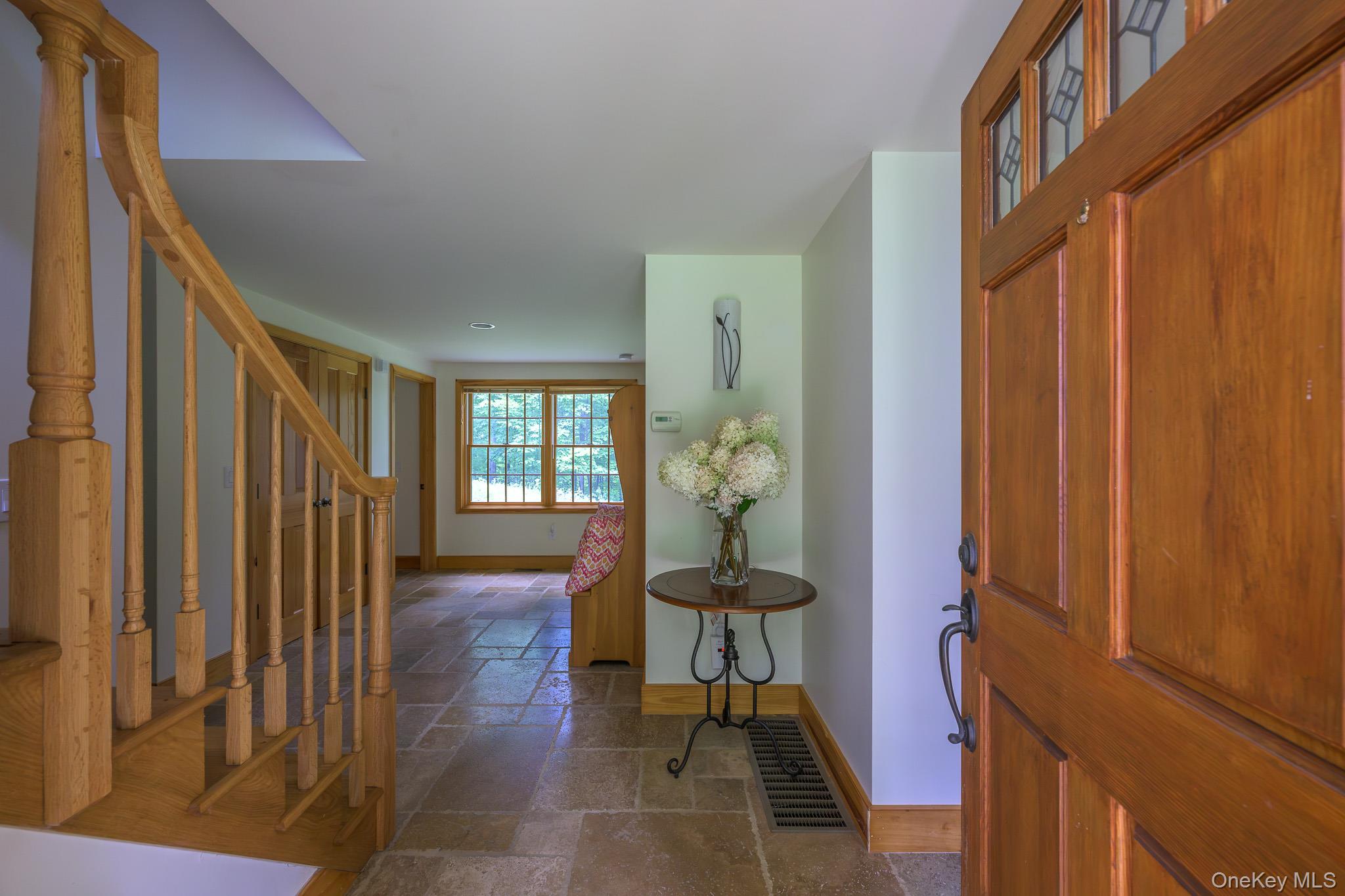 219 Roche Drive – For Sale photo 8