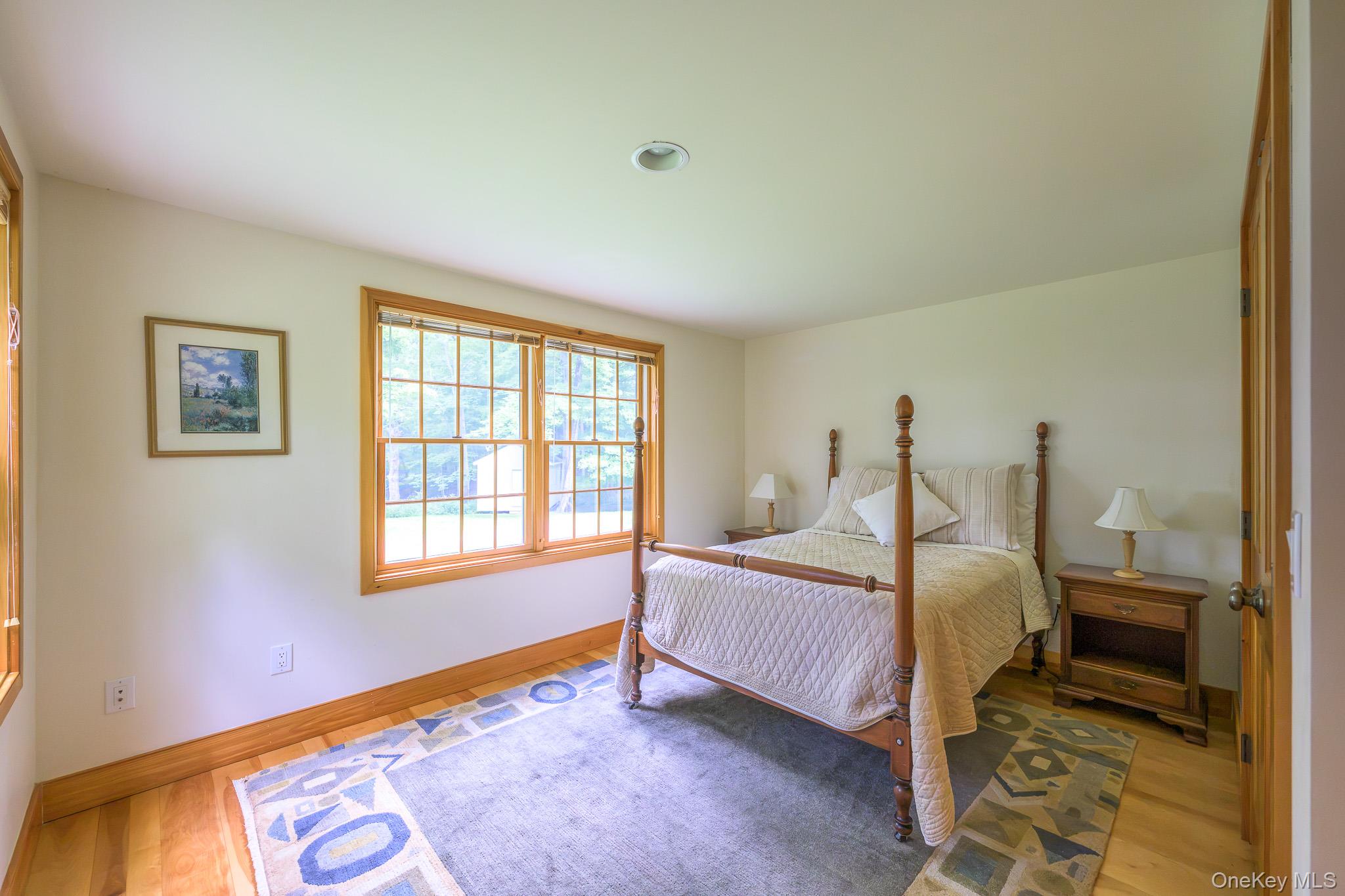219 Roche Drive – For Sale photo 31