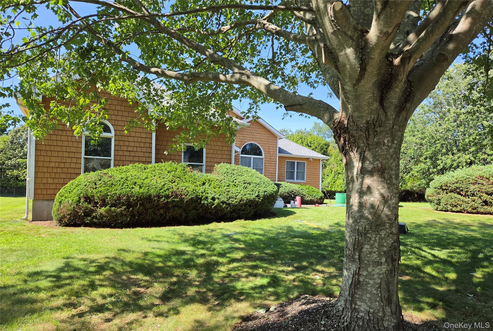 280 Marina Lane – For Sale