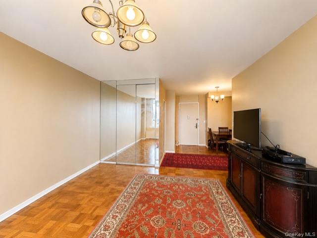 27110 Grand Central Parkway, Unit 15Q photo 6