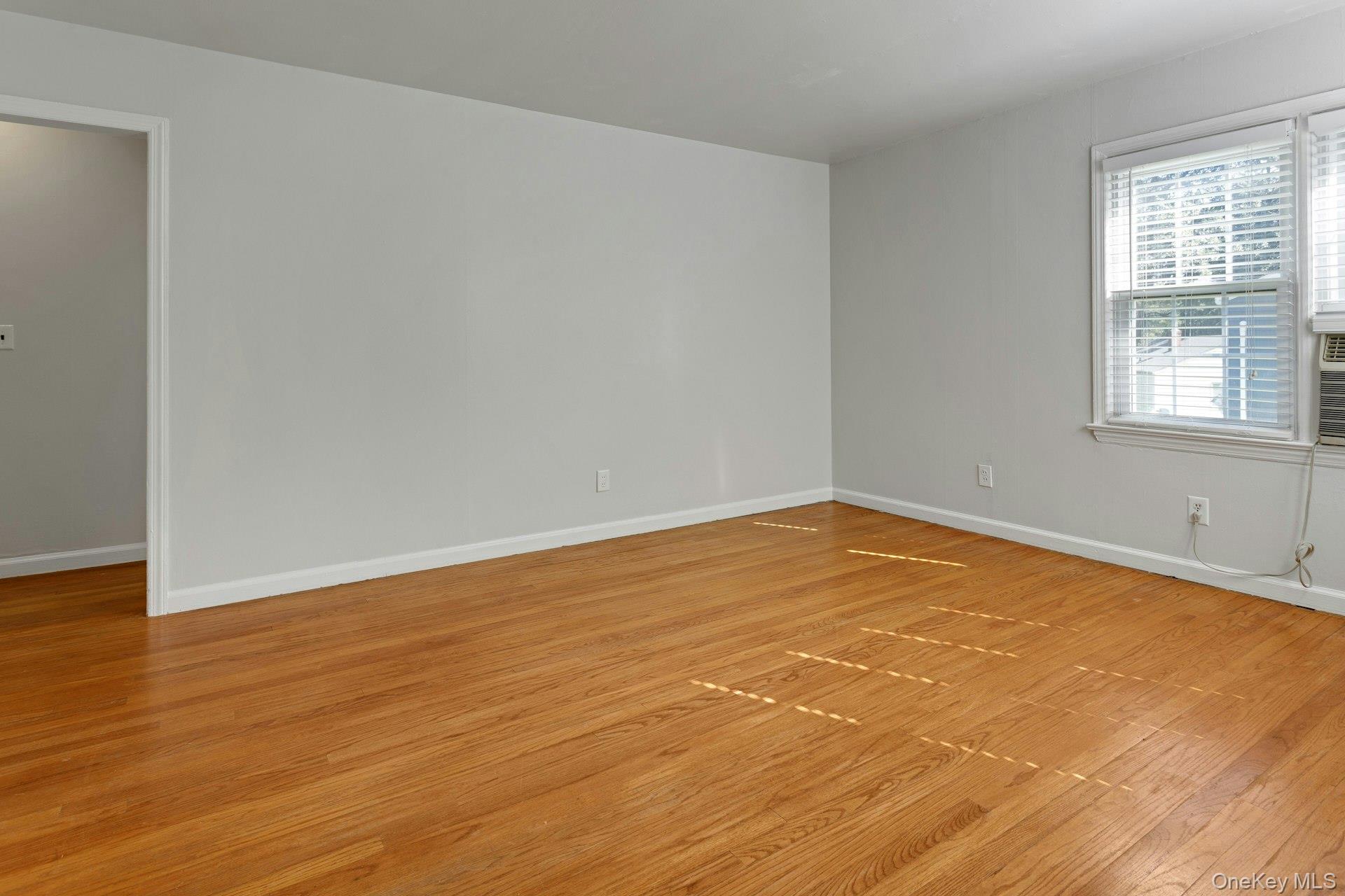 4 Crescent Drive – For Sale photo 8