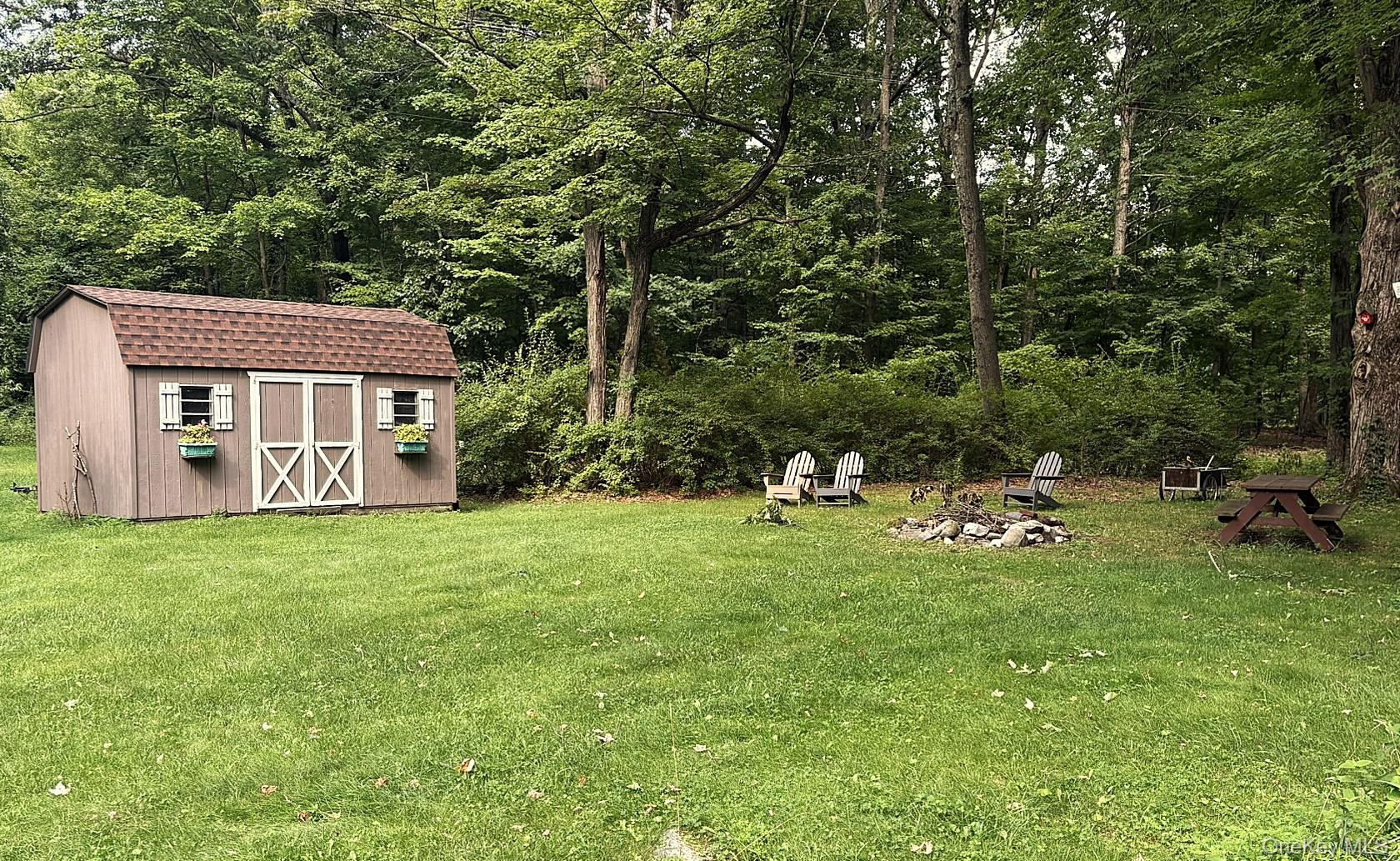 33 Twin Bridges Road – For Sale photo 6