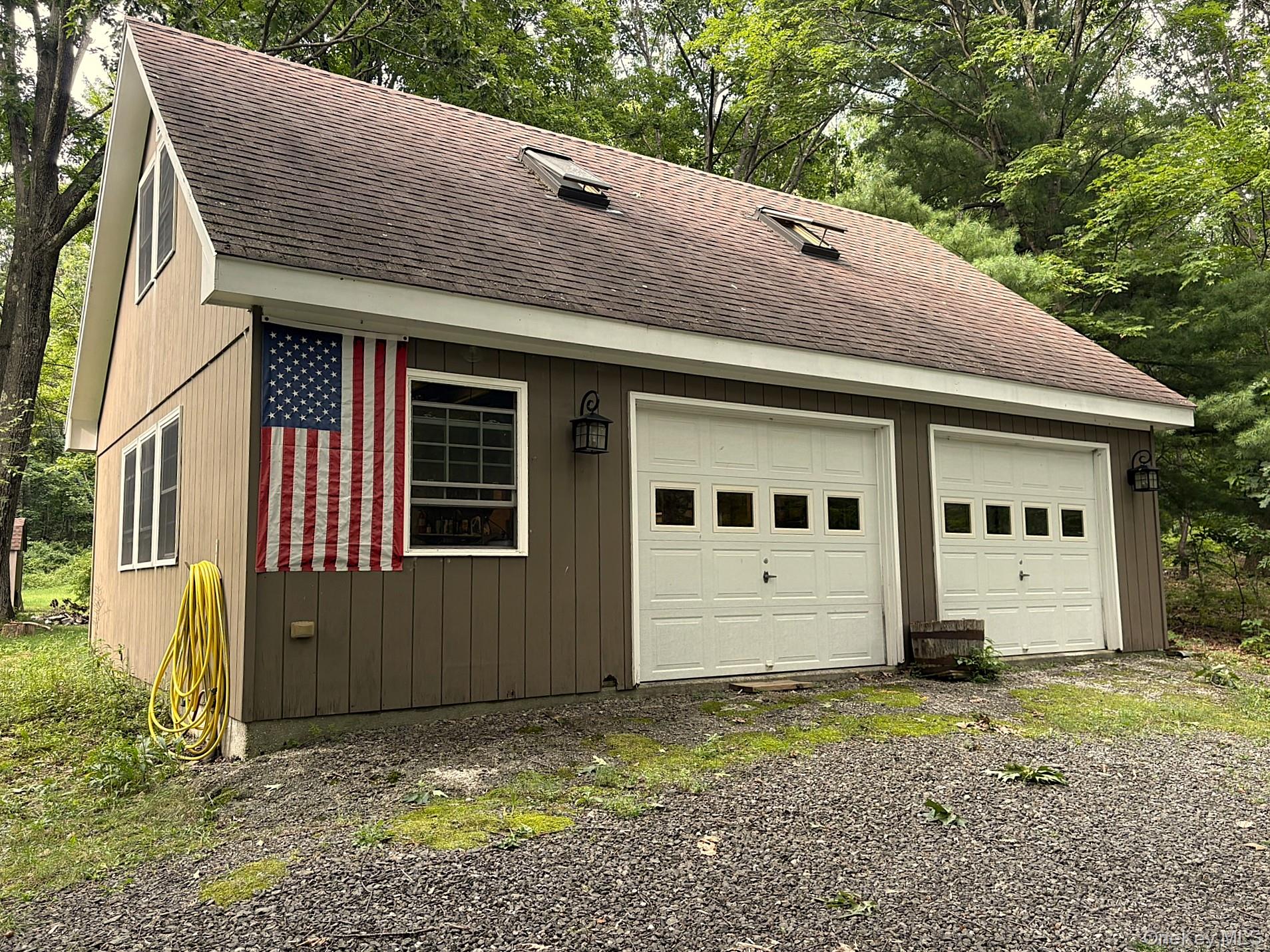 33 Twin Bridges Road – For Sale photo 3