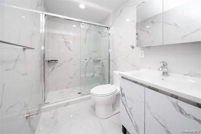 39-55 57 Street, Unit 3 photo 10