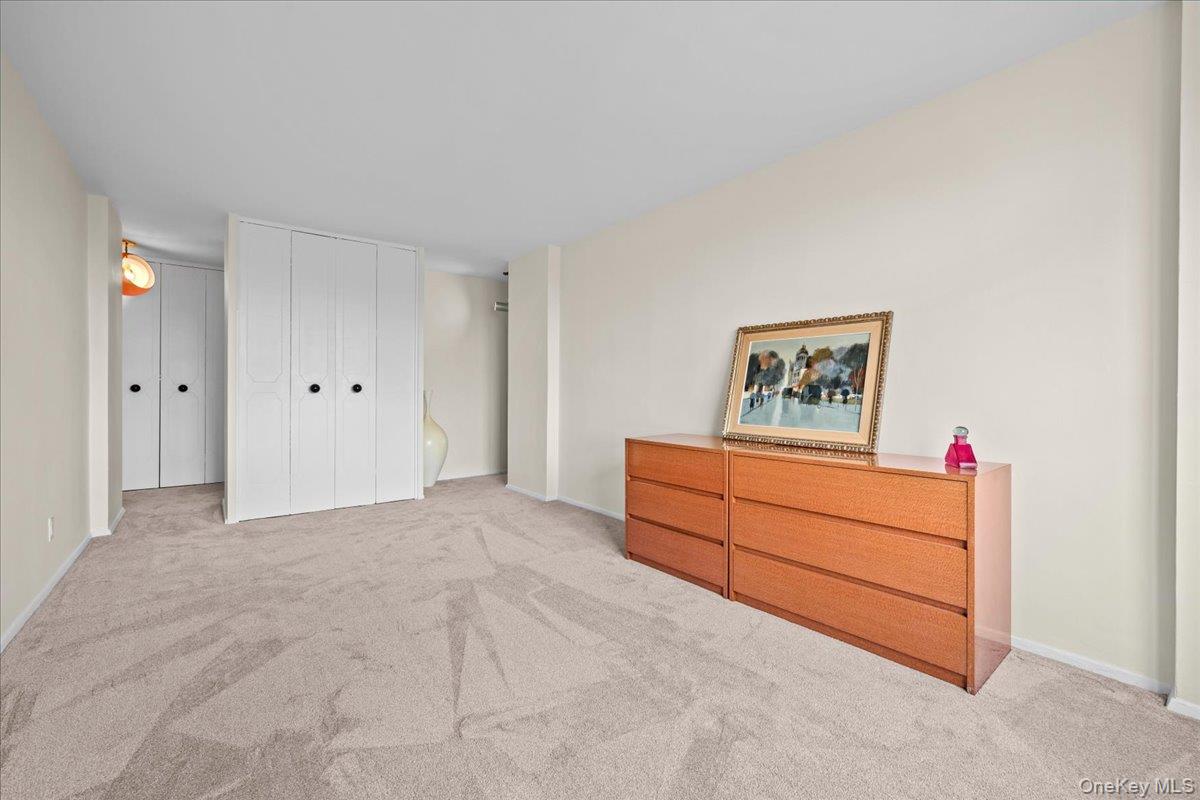 555 Kappock, Unit 21d photo 22