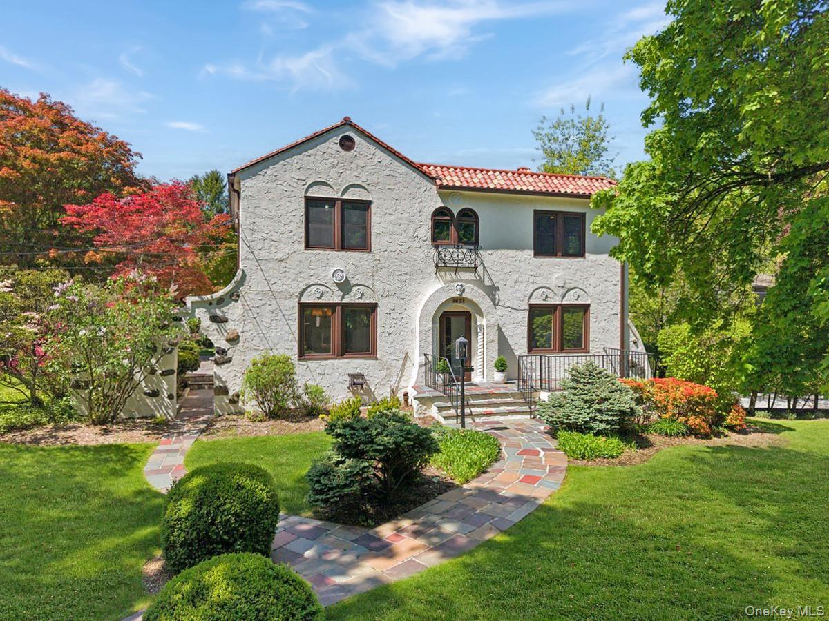62 Broadfield Road – For Sale