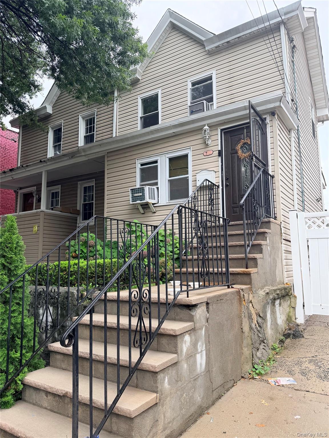 752 E 222nd Street – For Sale