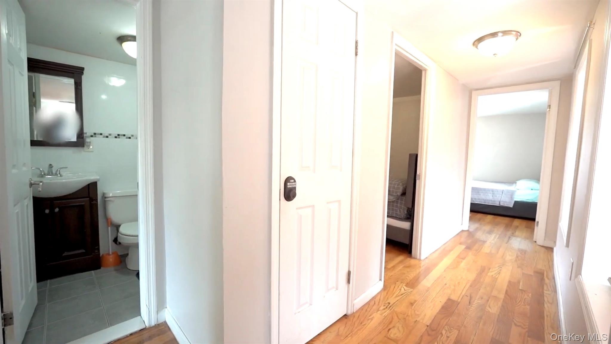 752 E 222nd Street – For Sale photo 10