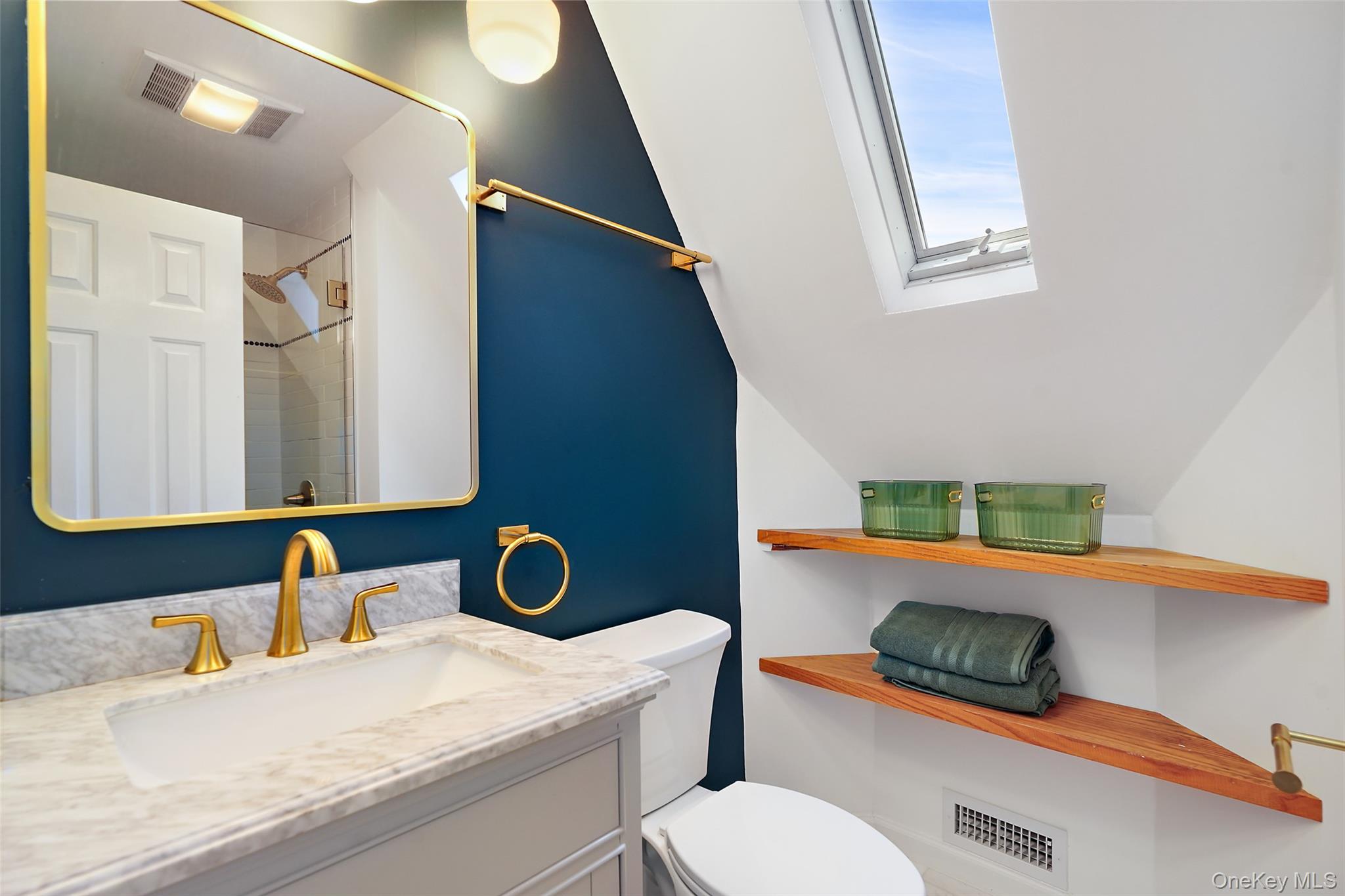 319 Oakland Beach Avenue – For Rent photo 19