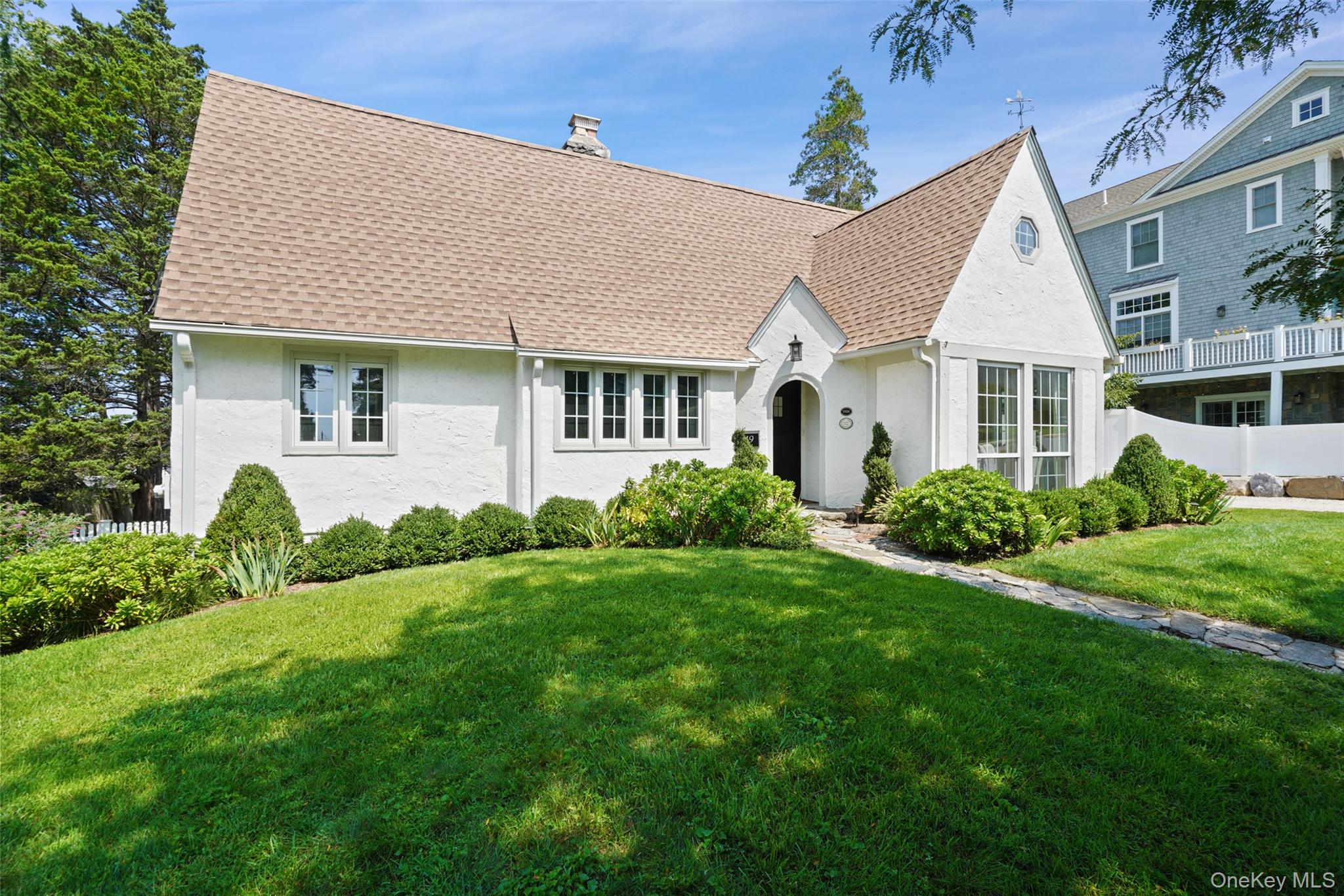 319 Oakland Beach Avenue – For Rent photo 28