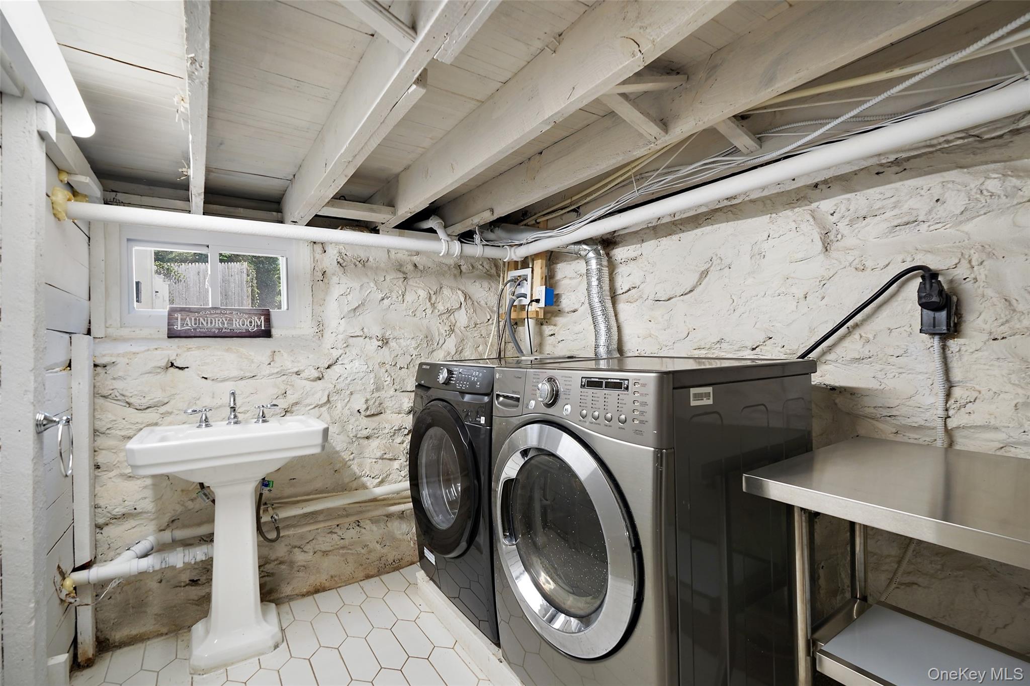 319 Oakland Beach Avenue – For Rent photo 24