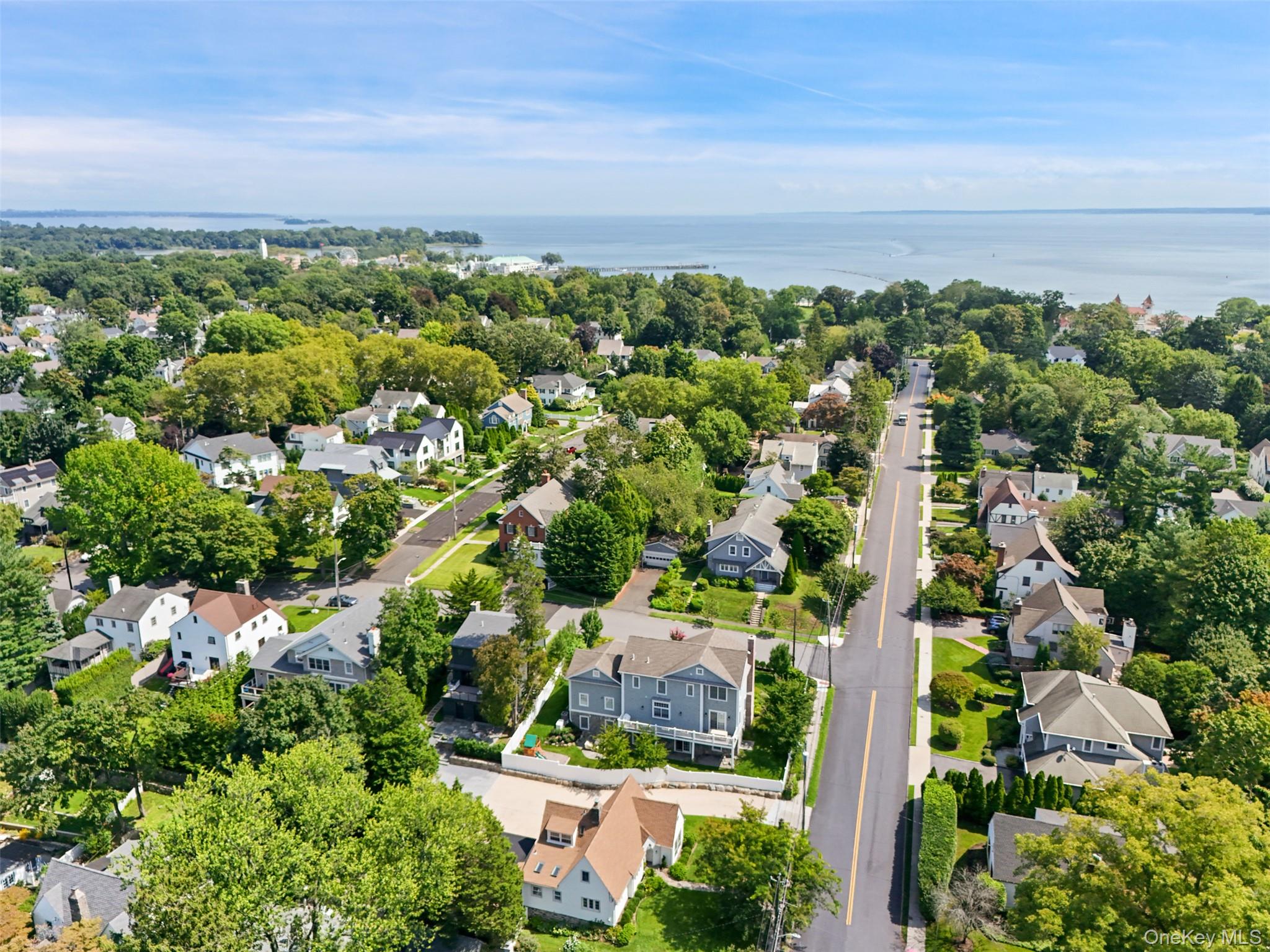 319 Oakland Beach Avenue – For Rent photo 29