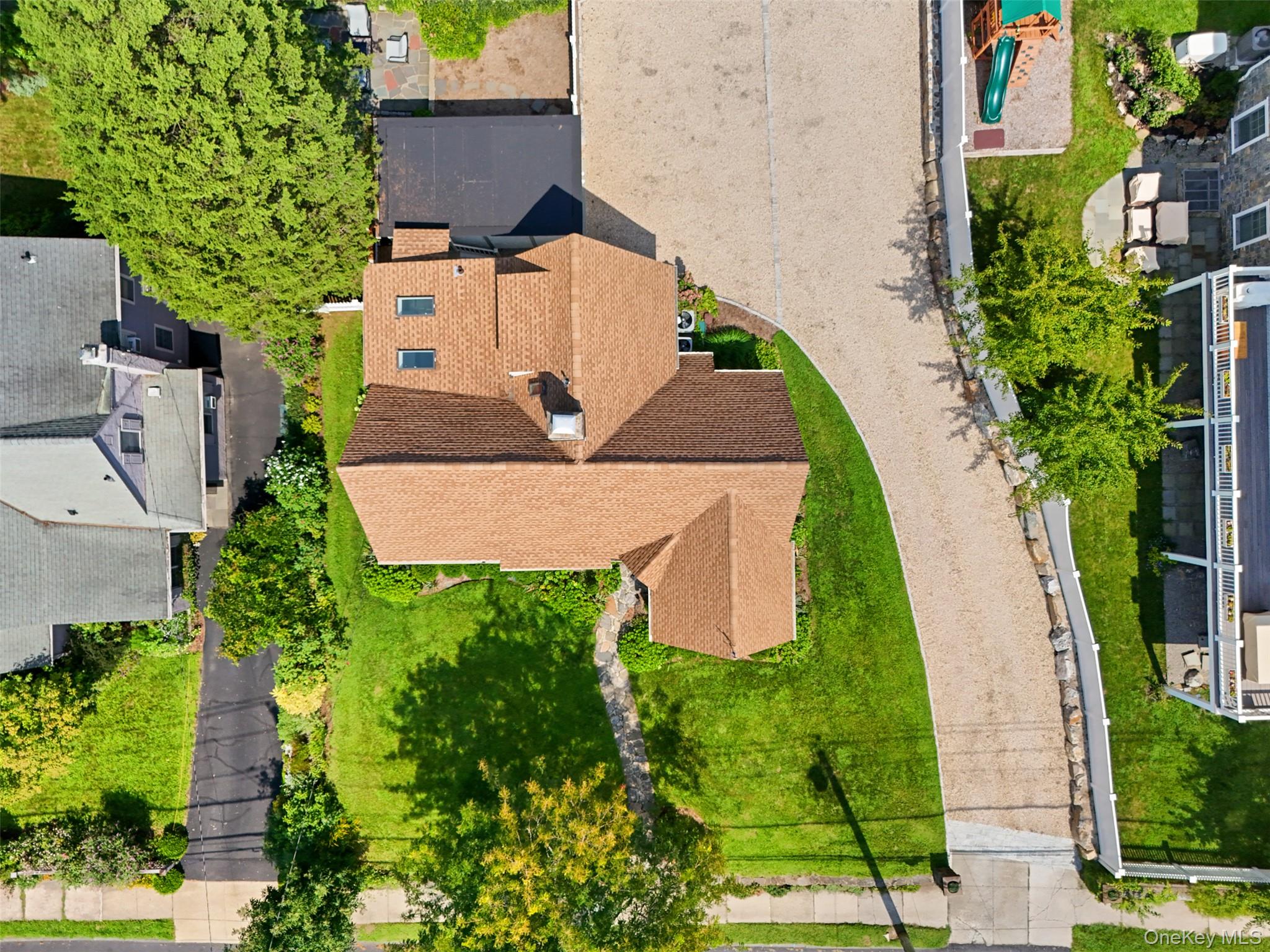 319 Oakland Beach Avenue – For Rent photo 26