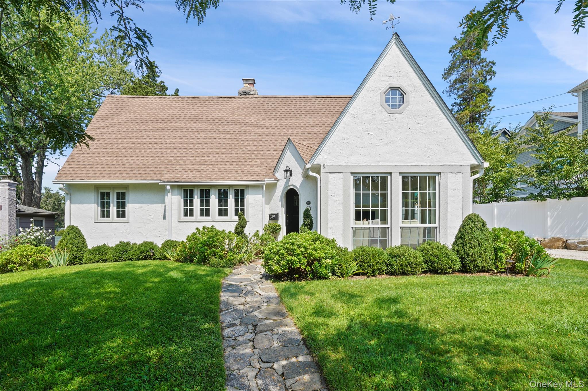 319 Oakland Beach Avenue – For Rent