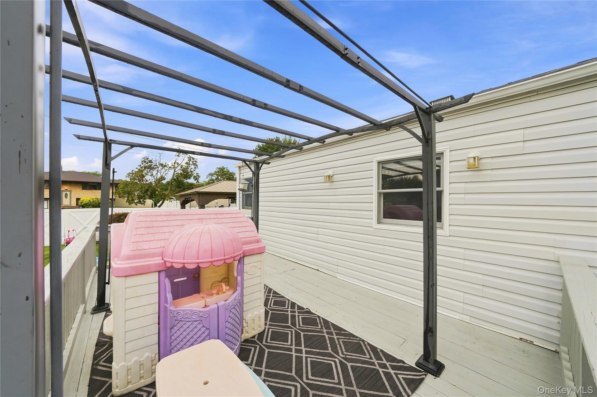 5 Talbot Lane – For Sale photo 43