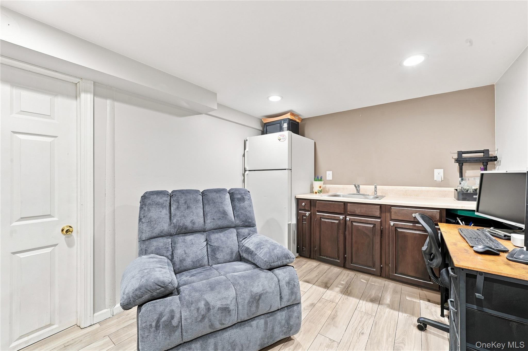 5 Talbot Lane – For Sale photo 35