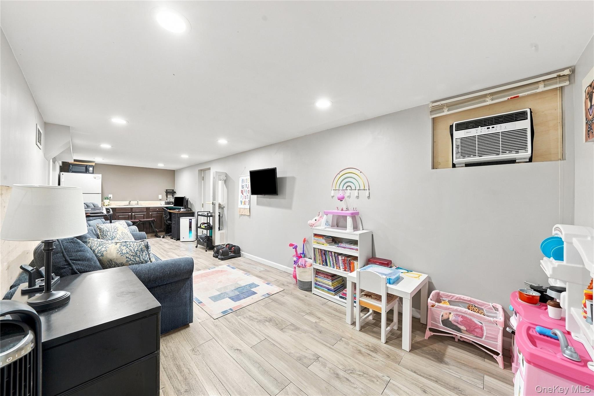 5 Talbot Lane – For Sale photo 31